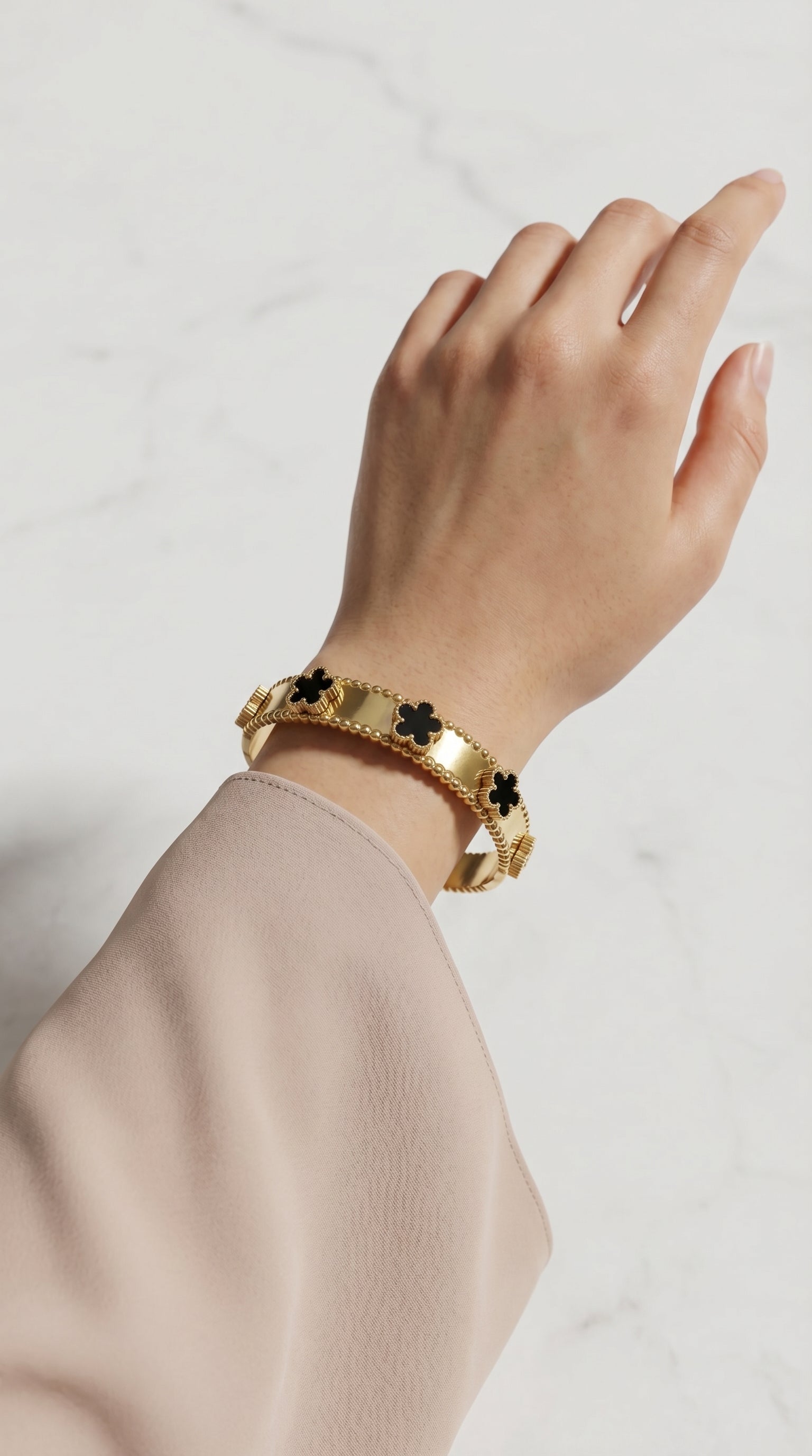 Zoya Clover Bangle