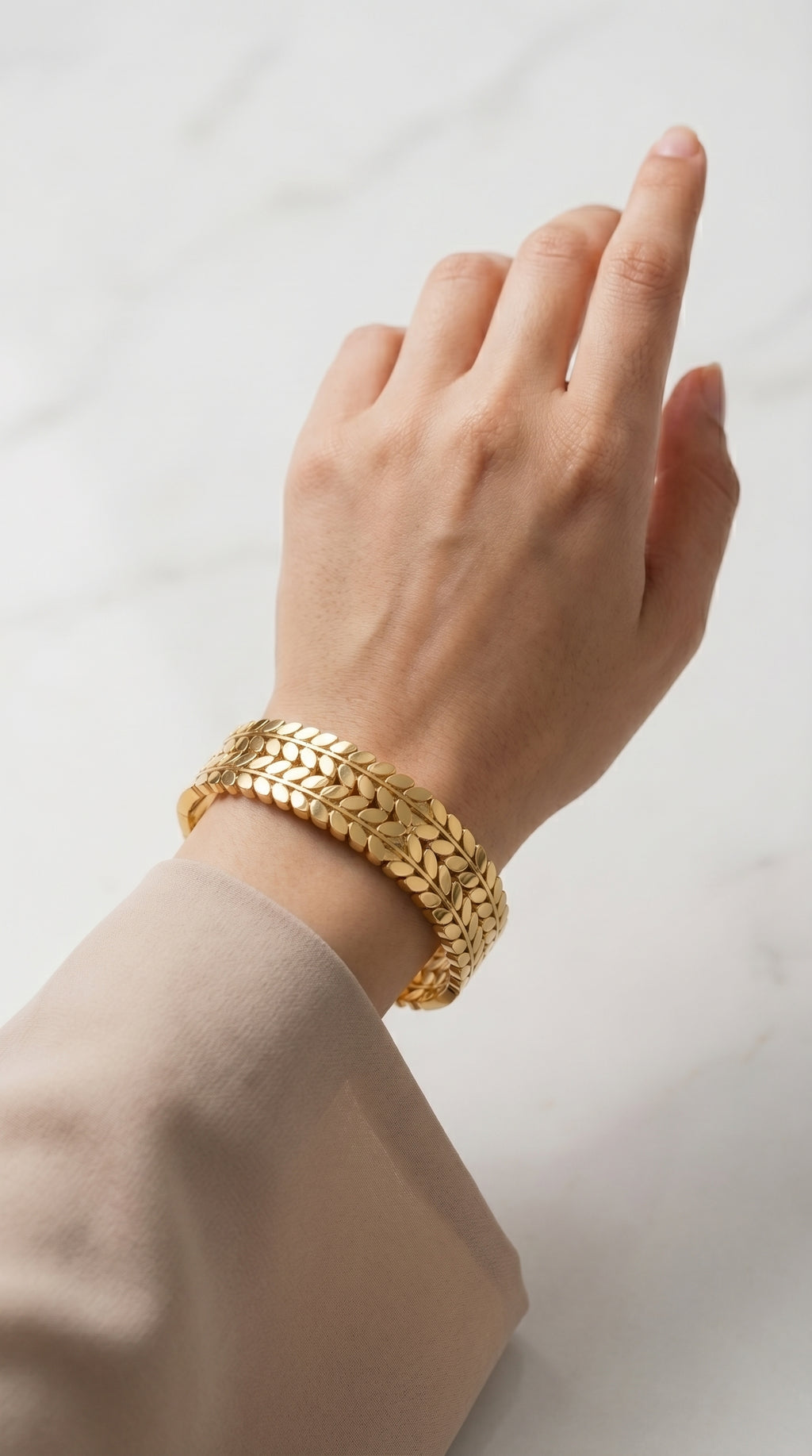 Laurel Bangle