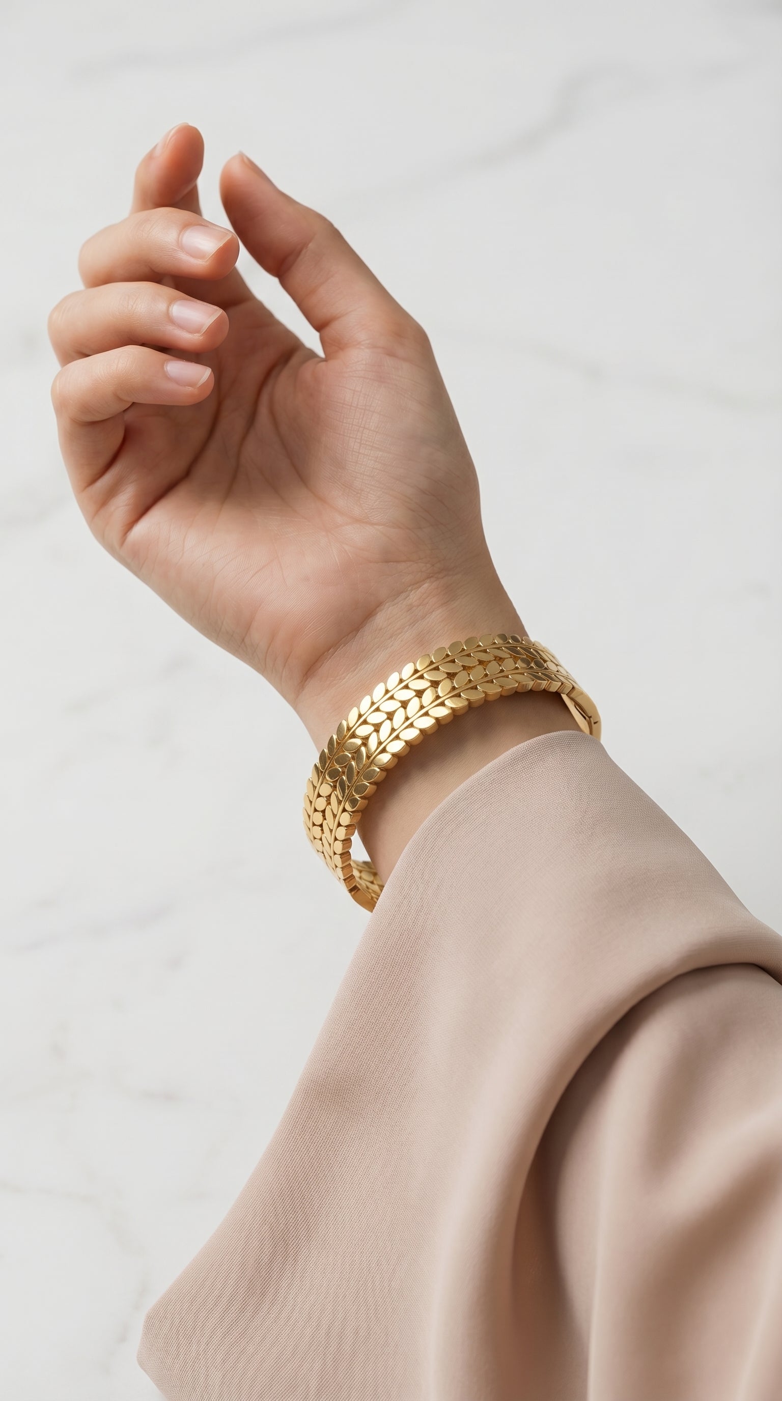 Laurel Bangle
