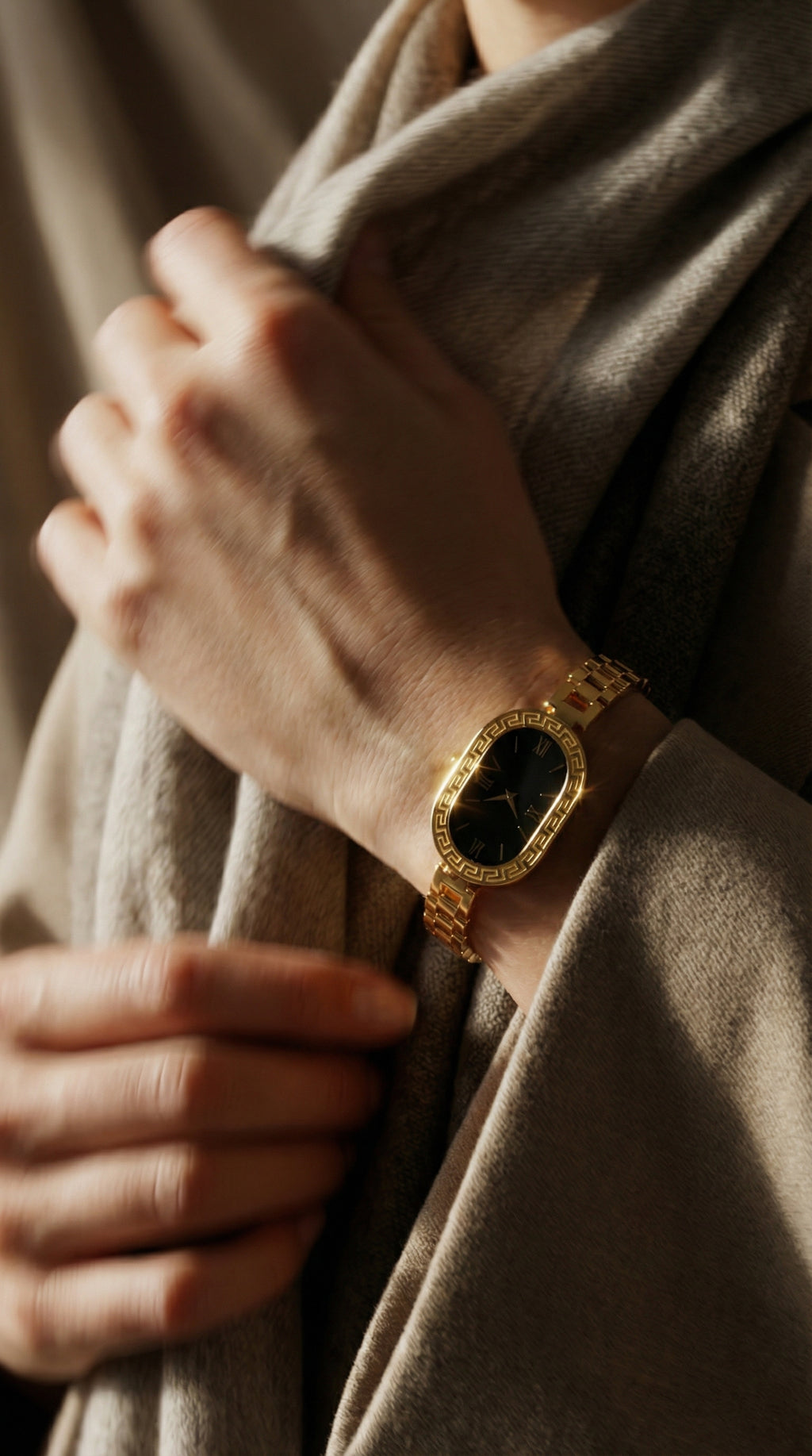 Luxury Greek Key Oval Watch – Gold & Onyx