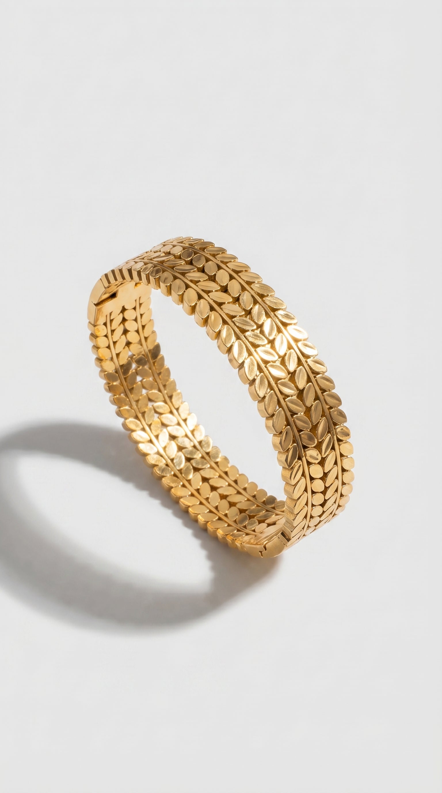 Laurel Bangle
