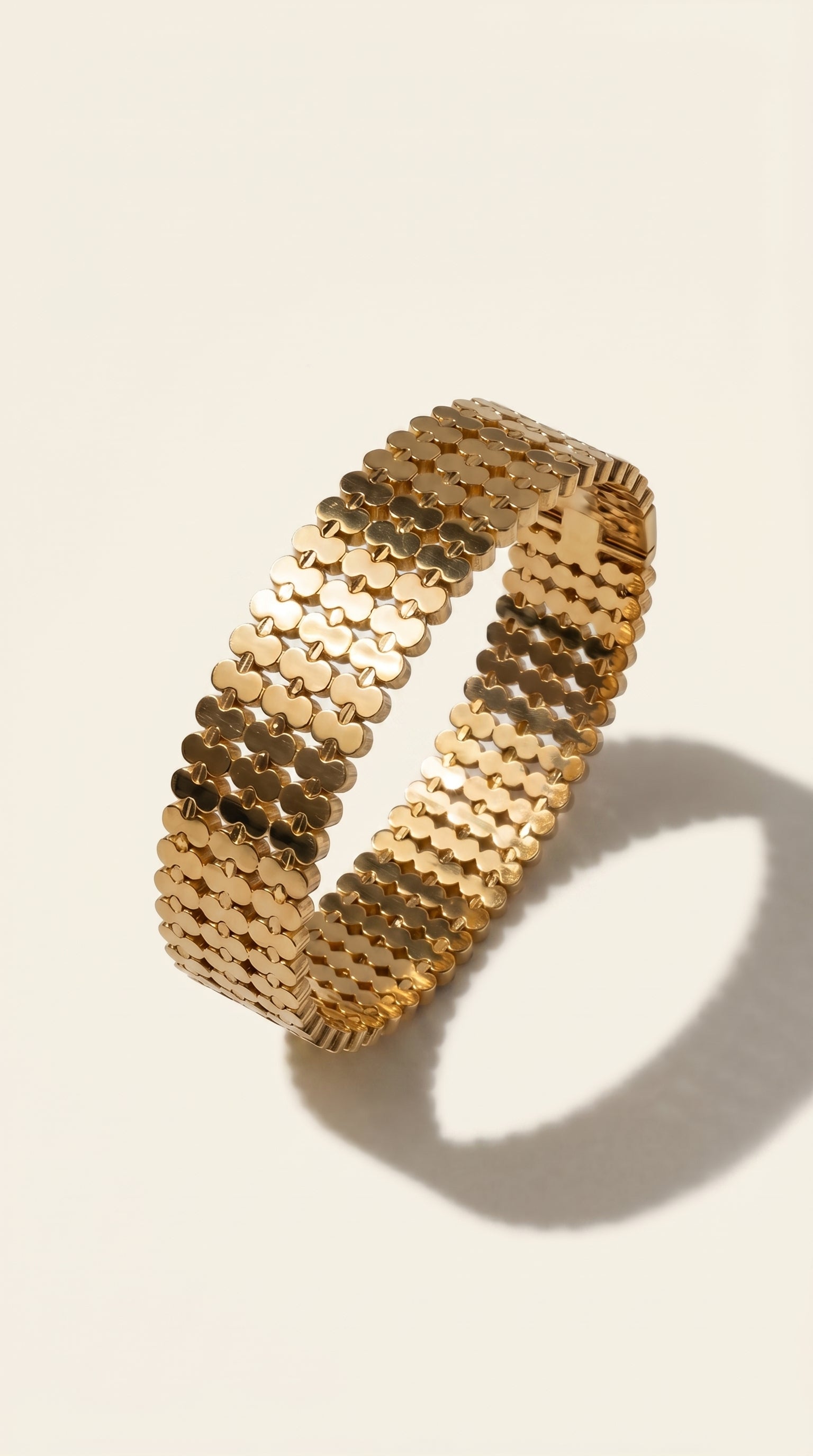 Aura Link Bangle