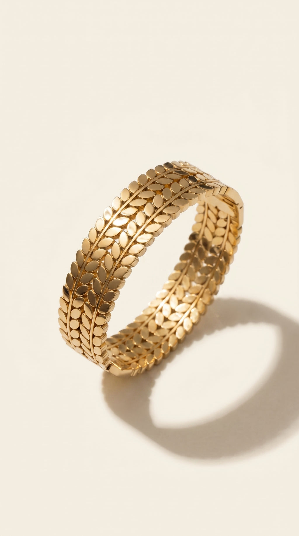 Laurel Bangle